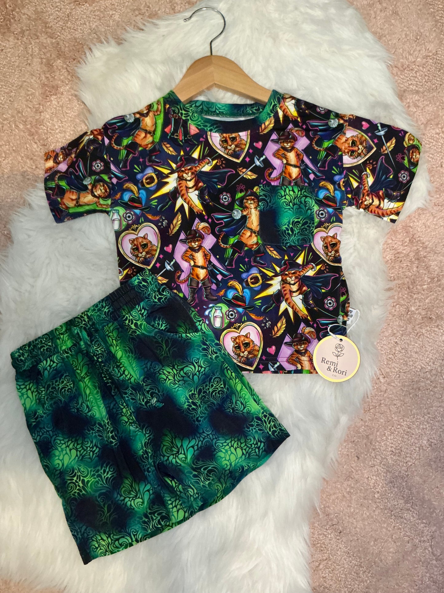 Boots Pocket Tee Set